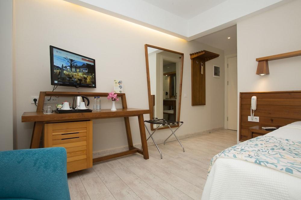 Dedeminn Marina Hotel Göcek Exteriör bild